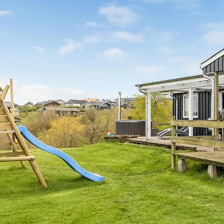 Lovely Home In Lemvig With House Sea View
